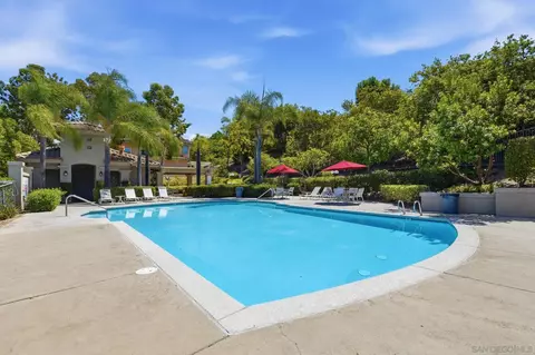 Exterior - 804 Calle Montera, Escondido, CA 92025 photo 12 of 15