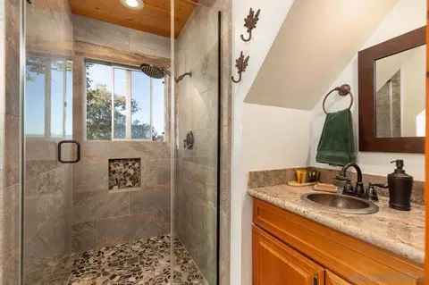 Bath - 3110 Blue Jay Dr, Julian, CA 92036 photo 2 of 3