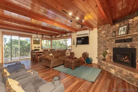 Living - 3110 Blue Jay Dr, Julian, CA 92036 photo 3 of 4