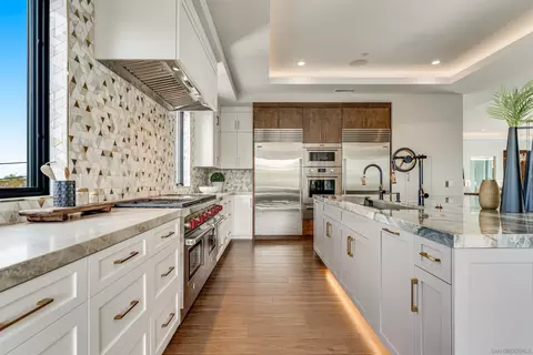 Kitchen - 6389 Castejon, La Jolla, CA 92037 photo 2 of 10