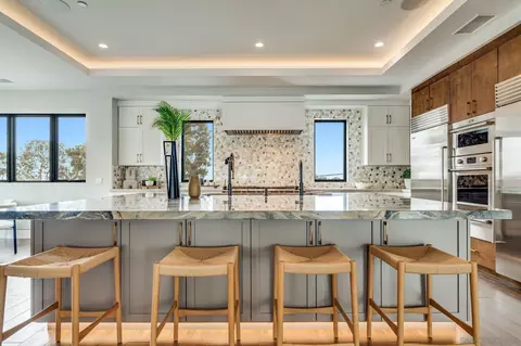 Kitchen - 6389 Castejon, La Jolla, CA 92037 photo 5 of 10