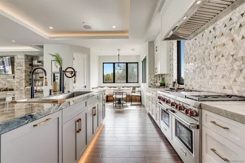 Kitchen - 6389 Castejon, La Jolla, CA 92037 photo 1 of 10