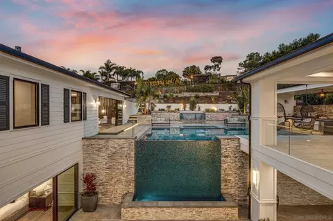 Exterior - 6389 Castejon, La Jolla, CA 92037 photo 9 of 15