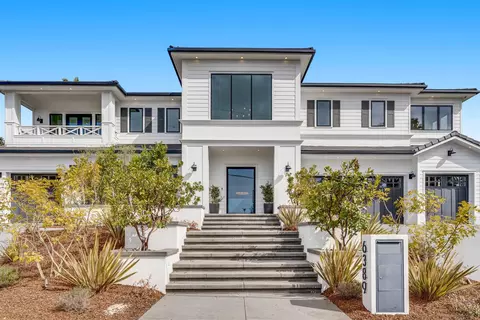 Exterior - 6389 Castejon, La Jolla, CA 92037 photo 2 of 15