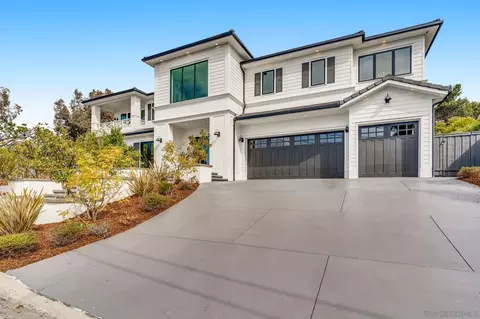 Exterior - 6389 Castejon, La Jolla, CA 92037 photo 11 of 15