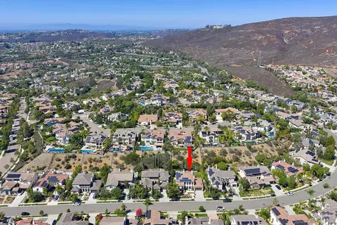View/Area - 7598 Circulo Sequoia, Carlsbad, CA 92009 photo 7 of 14