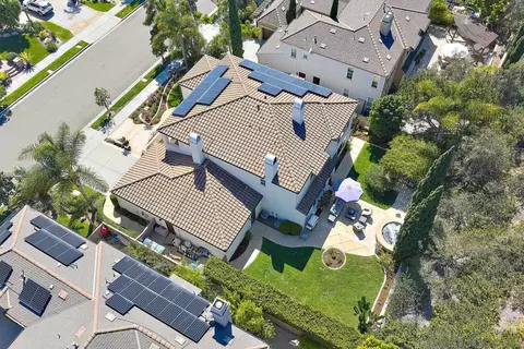 View/Area - 7598 Circulo Sequoia, Carlsbad, CA 92009 photo 4 of 14