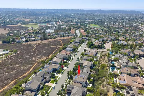 View/Area - 7598 Circulo Sequoia, Carlsbad, CA 92009 photo 11 of 14