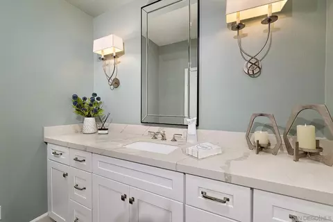 Bath - 7598 Circulo Sequoia, Carlsbad, CA 92009 photo 1 of 5