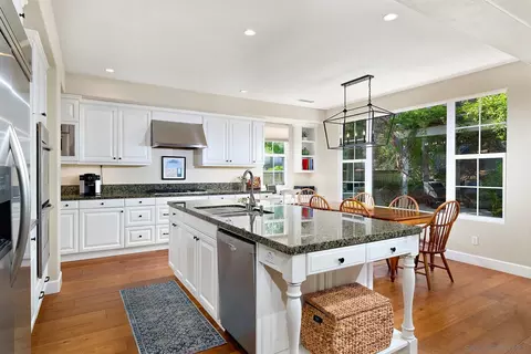 Kitchen - 7598 Circulo Sequoia, Carlsbad, CA 92009 photo 2 of 4