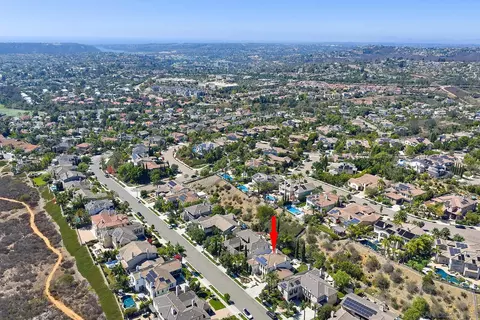 View/Area - 7598 Circulo Sequoia, Carlsbad, CA 92009 photo 9 of 14