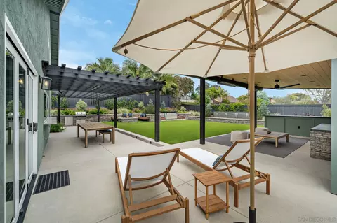 Exterior - 339 Delage Dr, Encinitas, CA 92024 photo 2 of 4