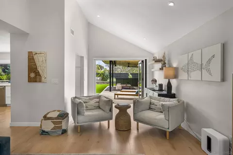 Living - 339 Delage Dr, Encinitas, CA 92024 photo 1 of 2