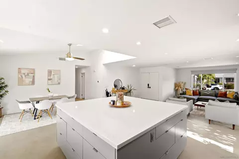 Kitchen - 1651 Mapleleaf, Encinitas, CA 92024 photo 6 of 7