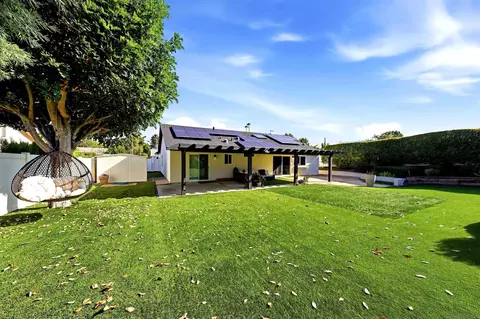 Exterior - 1651 Mapleleaf, Encinitas, CA 92024 photo 5 of 10