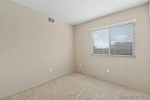 Bedroom - 609 Paseo Rio, Vista, CA 92081 photo 3 of 5