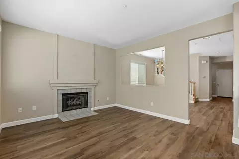 Living - 609 Paseo Rio, Vista, CA 92081 photo 4 of 7