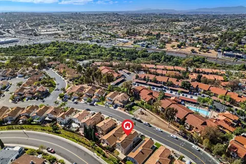 View/Area - 609 Paseo Rio, Vista, CA 92081 photo 4 of 5