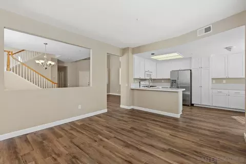 Living - 609 Paseo Rio, Vista, CA 92081 photo 6 of 7