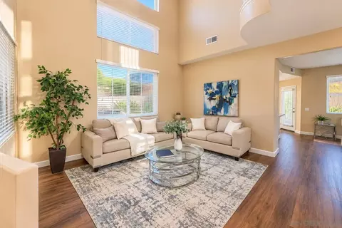 Living - 609 Paseo Rio, Vista, CA 92081 photo 1 of 3
