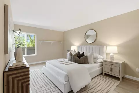 Bedroom - 6547 Caminito Catalan, La Jolla, CA 92037 photo 5 of 8
