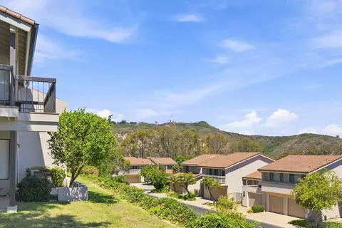 Exterior - 6547 Caminito Catalan, La Jolla, CA 92037 photo 2 of 3
