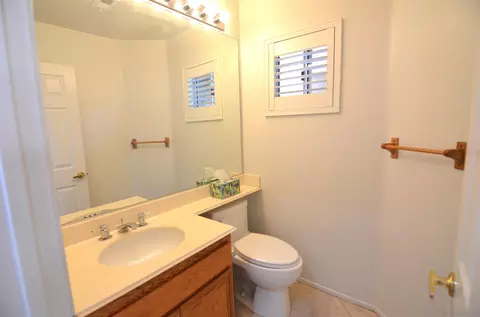 Bath - 970 Somerset Ct UNIT C, Chula Vista, CA 91915 photo 1 of 6