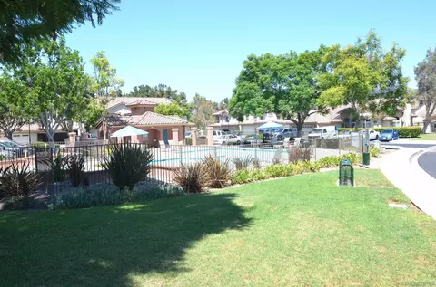 Exterior - 970 Somerset Ct UNIT C, Chula Vista, CA 91915 photo 4 of 7