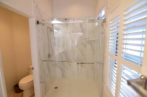 Bath - 970 Somerset Ct UNIT C, Chula Vista, CA 91915 photo 4 of 6