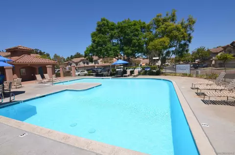 Exterior - 970 Somerset Ct UNIT C, Chula Vista, CA 91915 photo 5 of 7