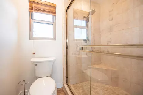 Bath - 13419 Sebago, Poway, CA 92064 photo 4 of 5