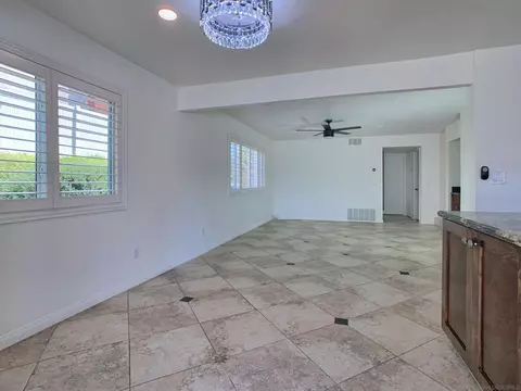 Living - 2912 Shady Pine St, Spring Valley, CA 91978 photo 6 of 8