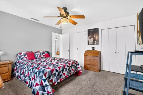 Bedroom - 13810 Tobiasson Rd, Poway, CA 92064 photo 2 of 4