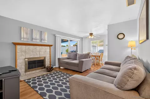 Living - 13810 Tobiasson Rd, Poway, CA 92064 photo 3 of 3