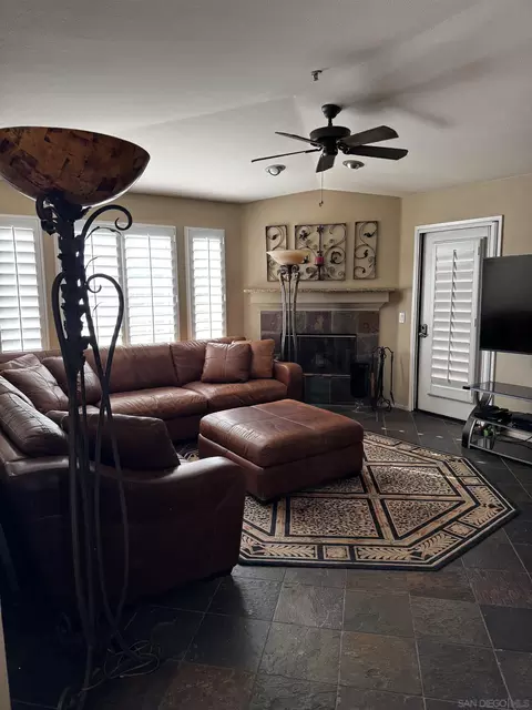 18577 Caminito Pasadero #422, San Diego, CA 92128