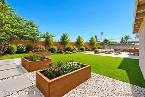 5254 Dante St, San Diego, CA 92117