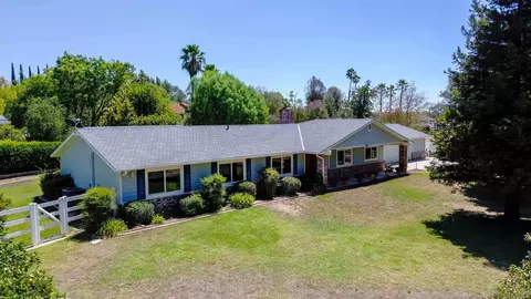 Exterior - 1044 Capra Way, Fallbrook, CA 92028 photo 8 of 10
