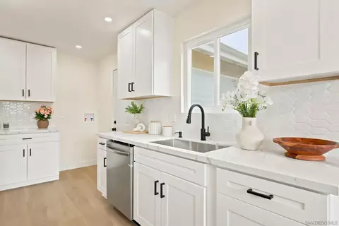 Kitchen - 3746 Gail Dr, Oceanside, CA 92056 photo 3 of 4