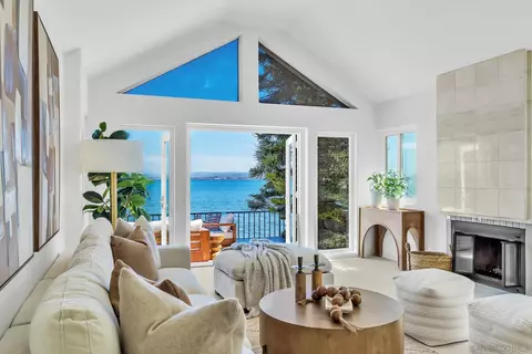 Living - 69 Spinnaker Way, Coronado, CA 92118 photo 2 of 5