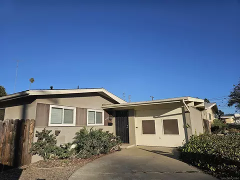4858 Chateau Dr, San Diego, CA 92117