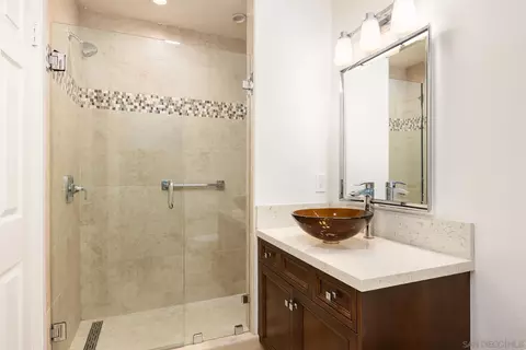 Bath - 4950 Galicia Way, Oceanside, CA 92056 photo 3 of 3
