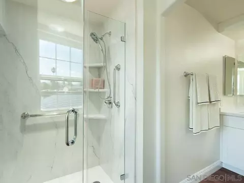 Bath - 14302 Sandown, Poway, CA 92064 photo 3 of 5