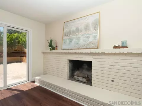 Living - 14302 Sandown, Poway, CA 92064 photo 5 of 8
