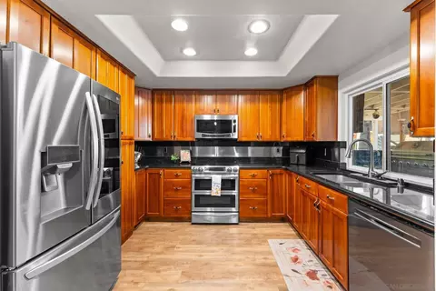 Kitchen - 10253 Paseo Park, Lakeside, CA 92040 photo 3 of 7