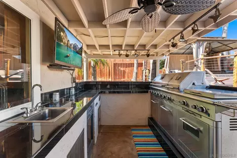 Kitchen - 10253 Paseo Park, Lakeside, CA 92040 photo 5 of 7