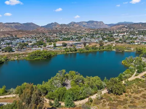 View/Area - 10253 Paseo Park, Lakeside, CA 92040 photo 6 of 8