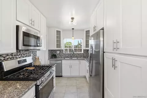 Kitchen - 1238 Delaware St, Imperial Beach, CA 91932 photo 3 of 4