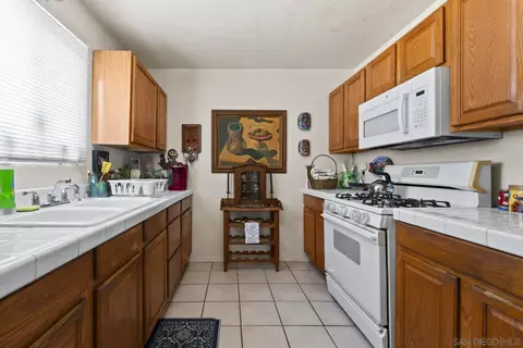 Kitchen - 1520 Tarleton St, Spring Valley, CA 91977 photo 2 of 2