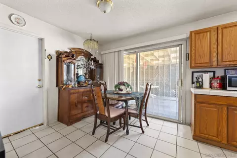 Dining - 1520 Tarleton St, Spring Valley, CA 91977 photo 1 of 2