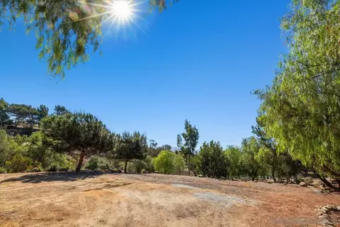Exterior - 11355 Eucalyptus Hls, Lakeside, CA 92040 photo 11 of 24